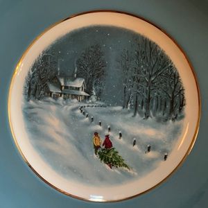 1976 Avon Christmas Plate